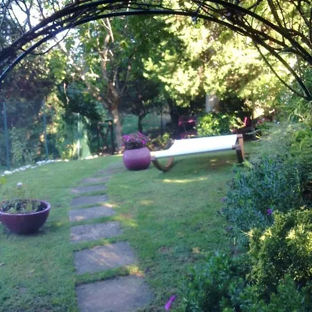 2 Bedrooms House With Jacuzzy Enclosed Garden&wifi At