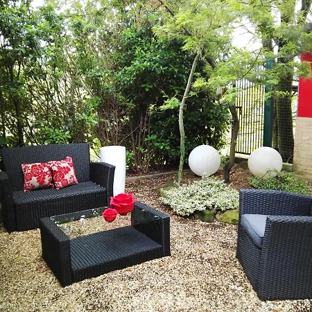 2 Bedrooms House With Jacuzzy Enclosed Garden&wifi At * Cupramontana