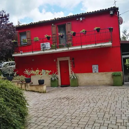 Dom wakacyjny 2 Bedrooms House With Jacuzzy Enclosed Garden&wifi At